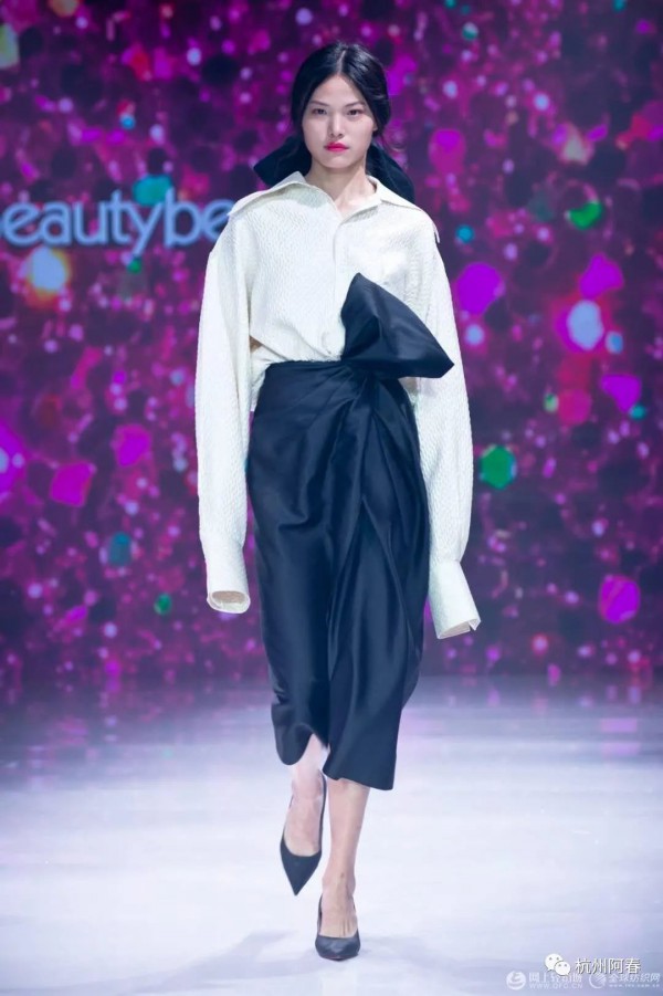 2020中国（河南）国际大学生云上时装周开show!