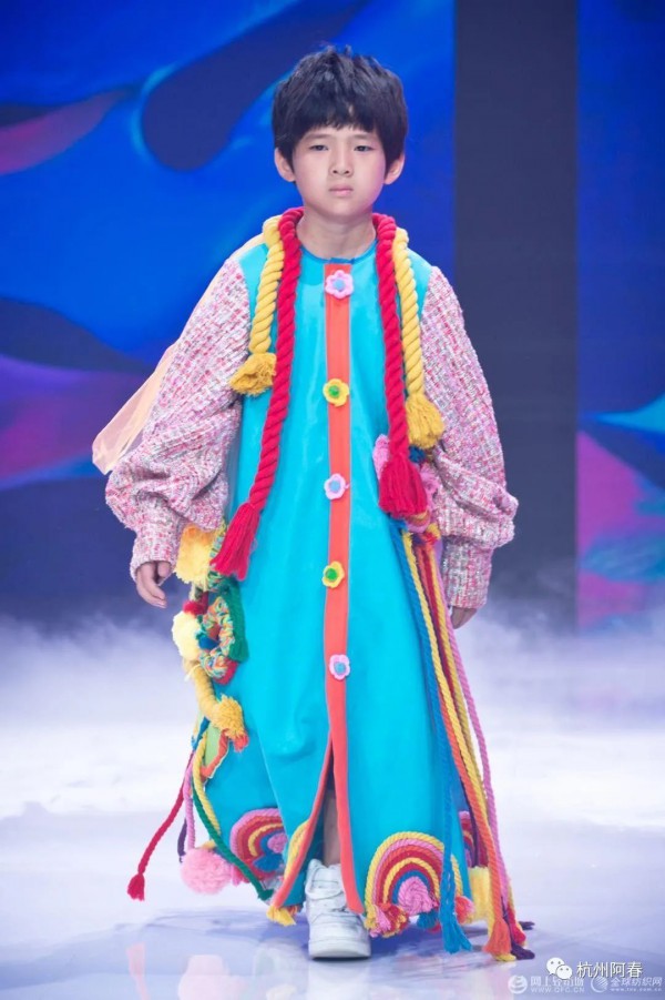 2020中国（河南）国际大学生云上时装周开show!