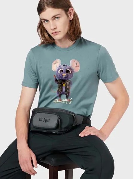 八月养眼T恤上新  男生也可以很有趣