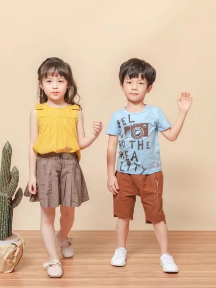 让懂你的ta宠你吧 宠来宠趣童装展现孩子的美