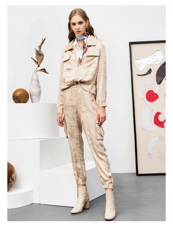 学顾佳王漫妮服装搭配技巧 30岁这样穿衣服真的合适