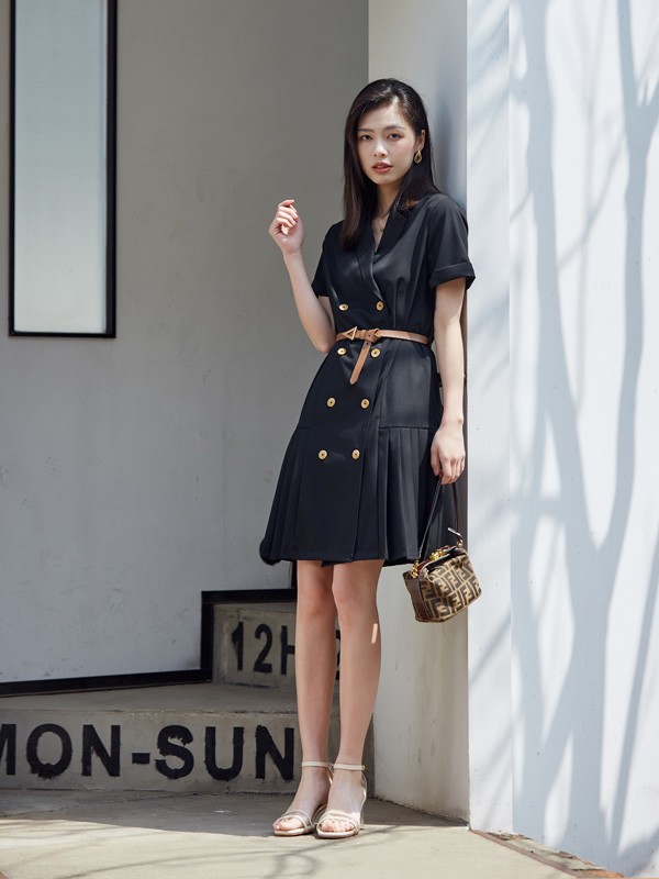 尼赫菲:高品质的服装才配得上三十岁精致的你