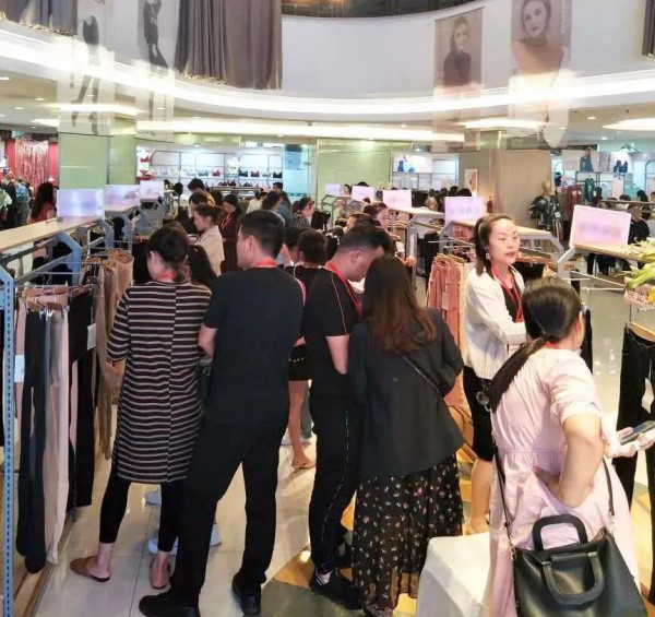 桃花季内衣2021年“燃”春夏新品发布会即将盛大开启