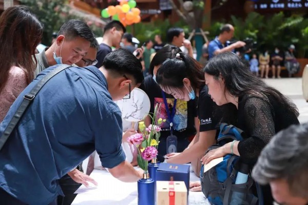 云南映象17周年丨 不忘初心 溯流而上