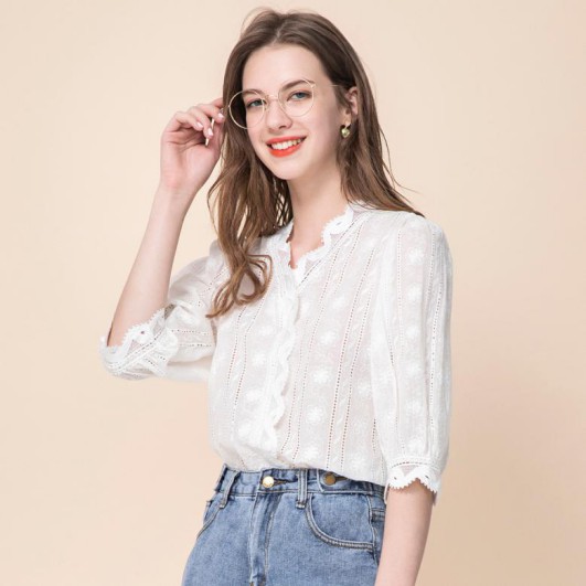 着了戈蔓婷品牌女装的魔 论气质简直可以“躺赢”