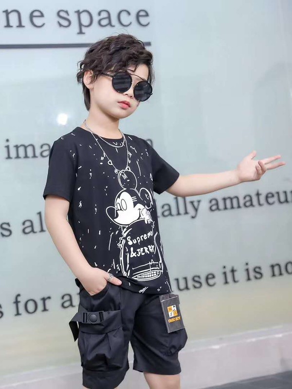 给孩子更加健康环保的穿搭  选择可米芽生态童装品牌