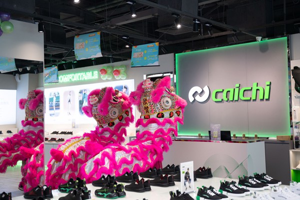 潮力全开 万众瞩目 打卡江门潮流新地标—中国彩驰