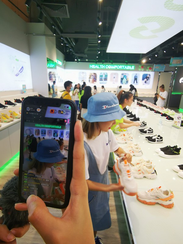 潮力全开 万众瞩目 打卡江门潮流新地标—中国彩驰