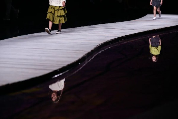 雏鸽童装2021春夏新品发布会-“SONG FLOWERS““