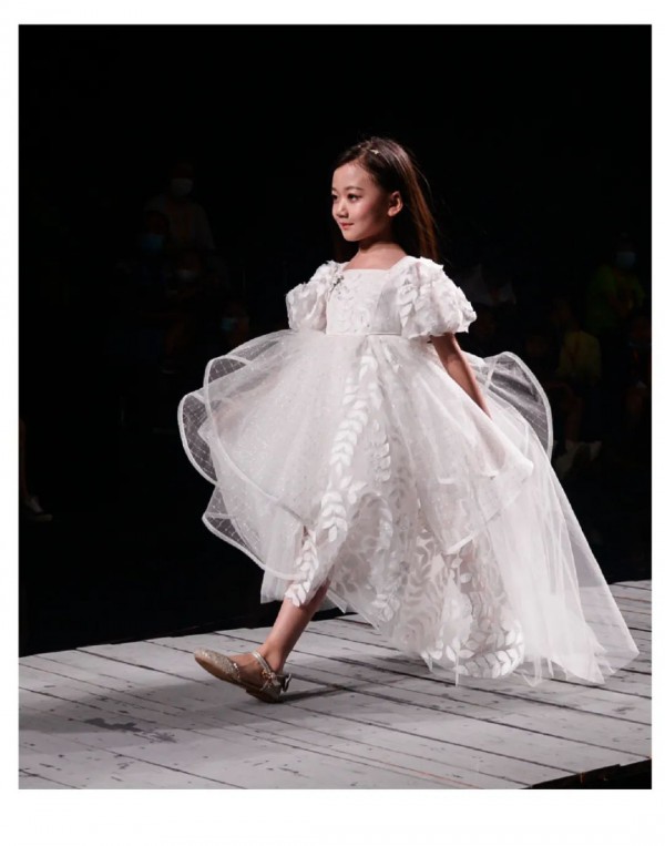 雏鸽童装2021春夏新品发布会-“SONG FLOWERS““