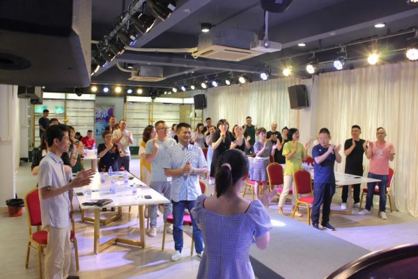 玫瑰·阿黛尔2021年春夏新品发布会圆满落幕