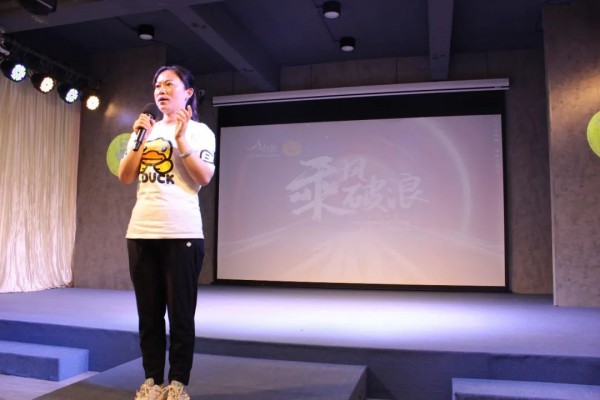 玫瑰·阿黛尔2021年春夏新品发布会圆满落幕