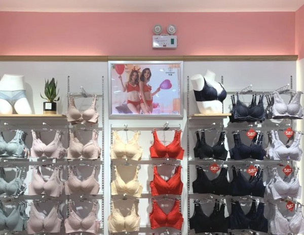 尝试了无数内衣 到底什么样子的内衣不容易掉肩带