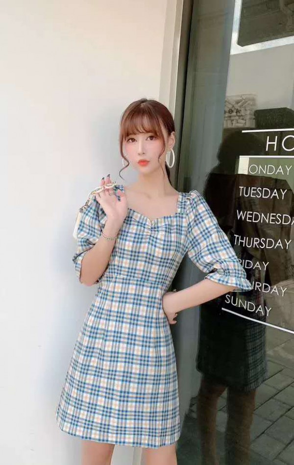 初秋连衣裙穿搭 曈行女装为你种草