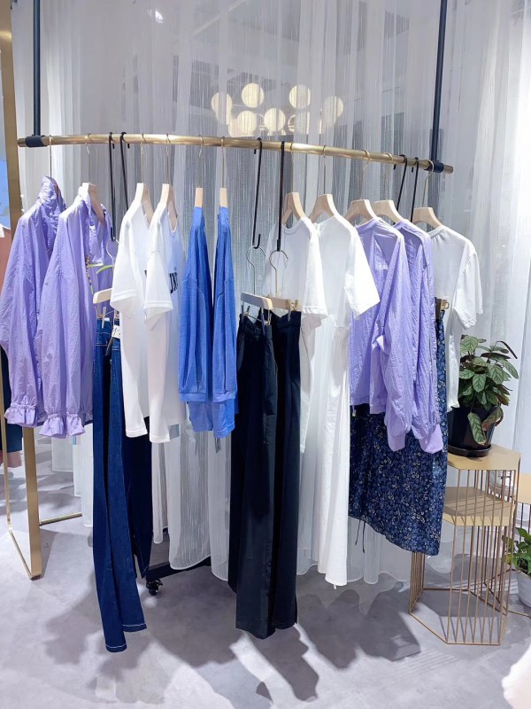 女装联营品牌之最 爱依服和样儿女装将成中国快时尚女装品牌旗帜