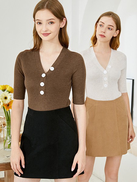 秋季内搭有哪些?朵以女装让你选择