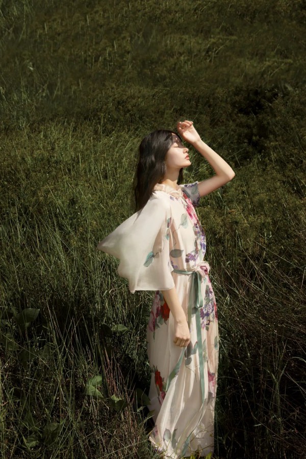 欧柏兰奴女装2021春夏【寻芳记】上市