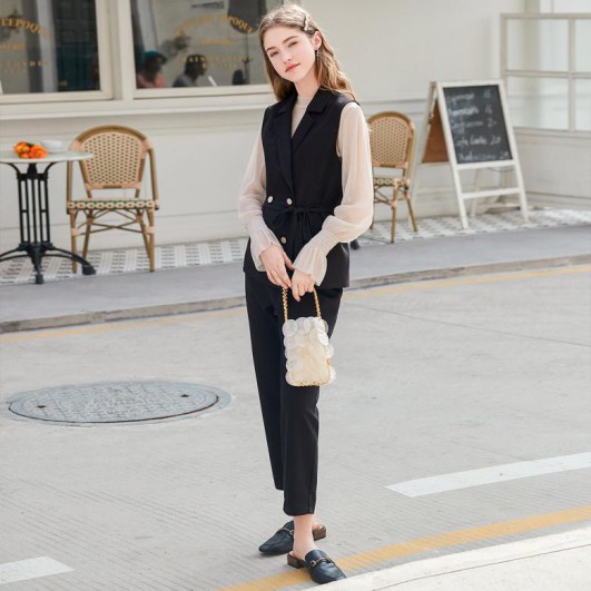 追求女装时尚个性 加盟就选戈蔓婷品牌女装!