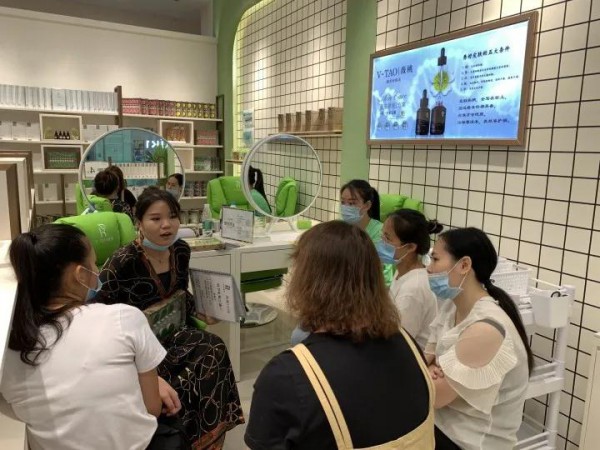 桃花季内衣品牌江门台山万达新店开业啦