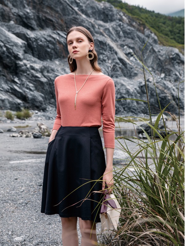 千百惠秋装上新 沉浸在静美的秋日岁月里