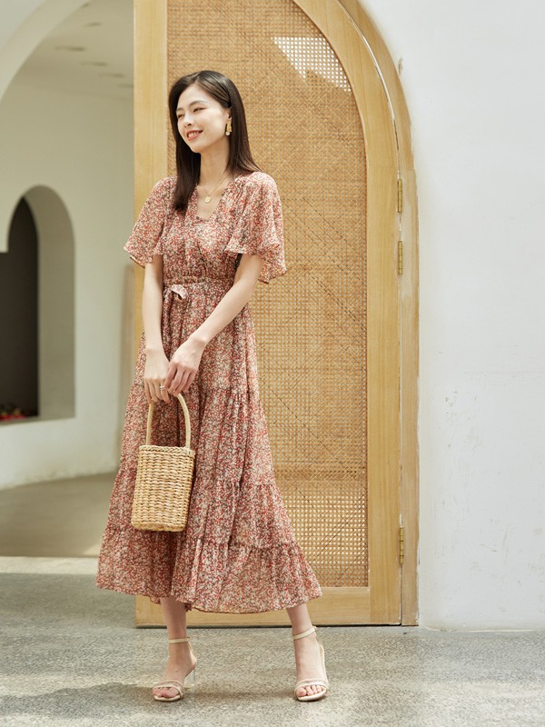 竞争激烈的服装市场中什么女装品牌更受欢迎?