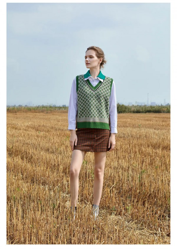 老师上课穿什么衣服好 秋天适合老师的服装品牌推荐