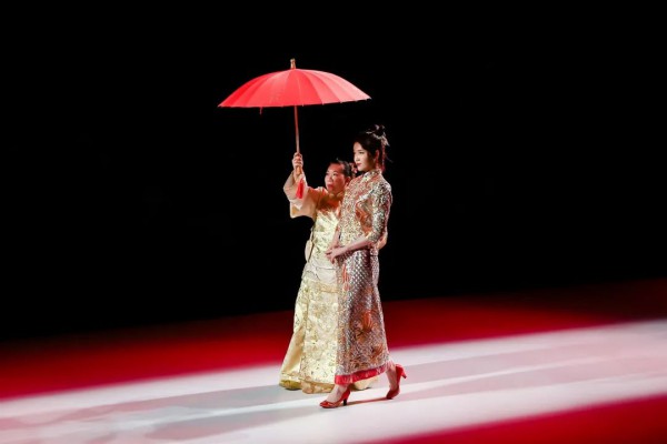 小茹裙褂携非遗+时尚登陆2020广东时装周-秋季