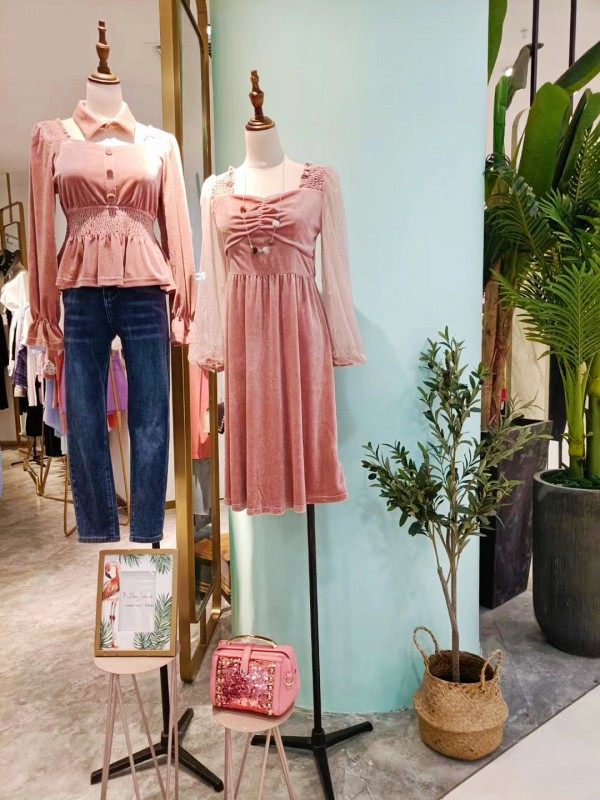 样儿女装和爱依服 是如何成为国内著名服装连锁店的?