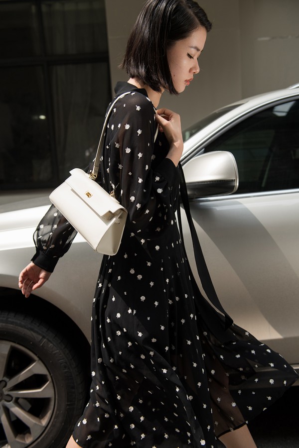 MIGAINO职场女性必修课 得体穿搭应对生活千面