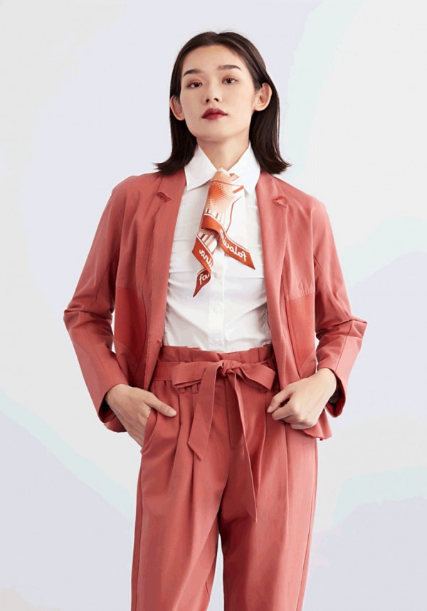 法路易娜-FALOUINA