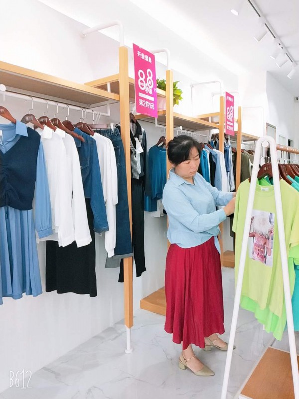 恭喜曈行女装广东河源新店盛大开业!