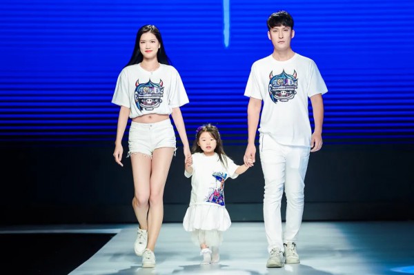 新丝路X巴巴小镇&希及·万物白品牌专场发布会完满结束