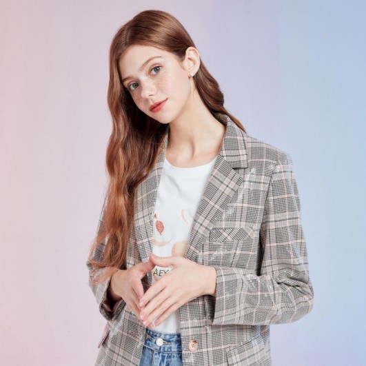 百变风格打造魅力风采 戈蔓婷引领女装发展潮流