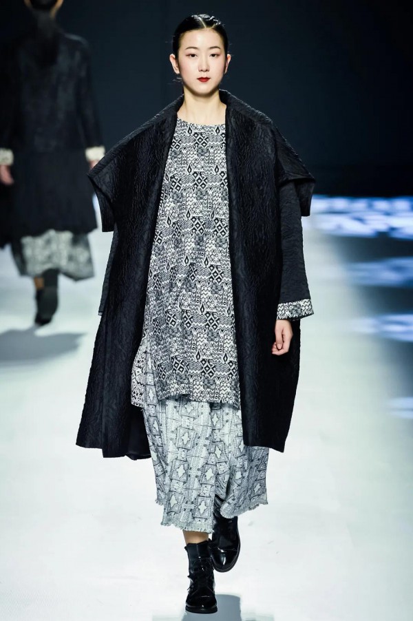 群英荟萃,十二高定品牌合力推动时尚 2020广东时装周-秋季