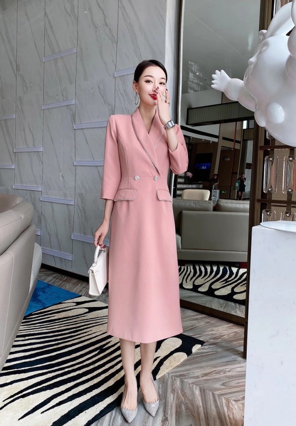 国内超级火的女装供应链爆品选集平台!