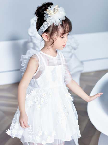 童装店橱窗陈列设计 这样才能提高进店率