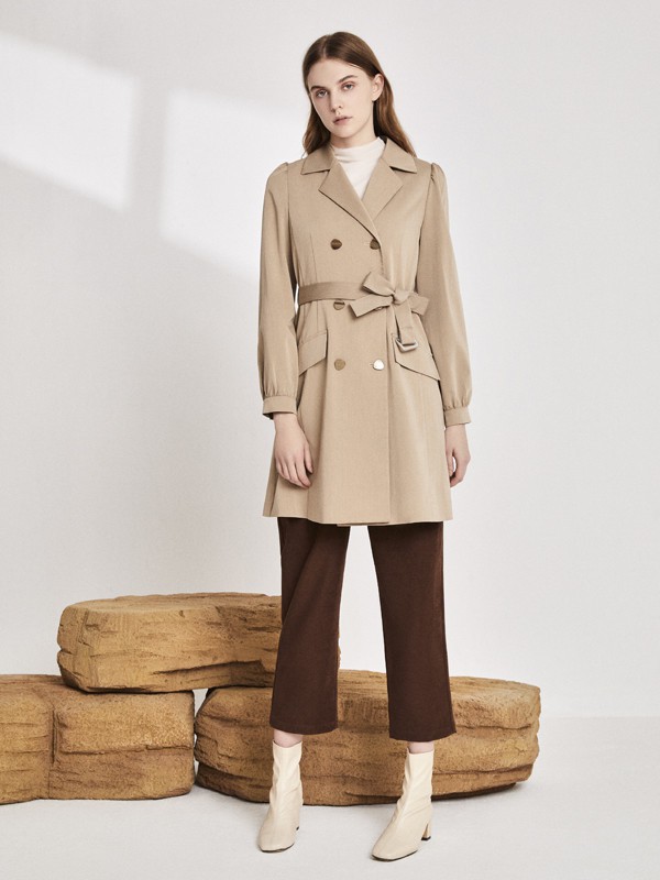 不可或缺的秋日单品“高颜值风衣”