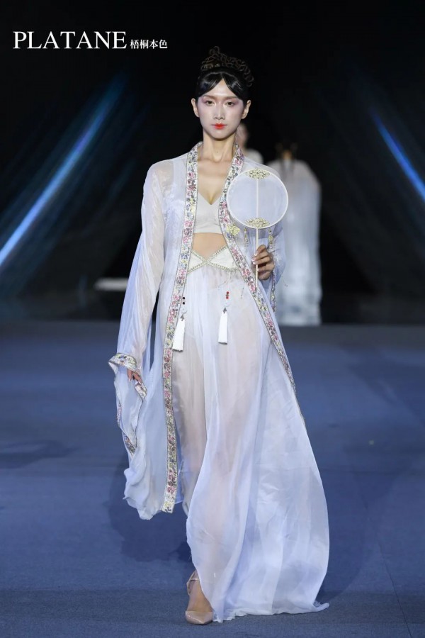 梧桐再出发,一路向远方 2021春夏新品发布会完美落幕