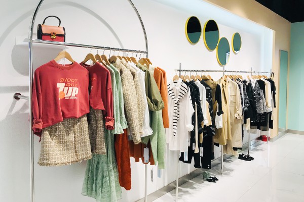 华南女装三巨头麦寻,爱依服,样儿女装,引领行业新风标