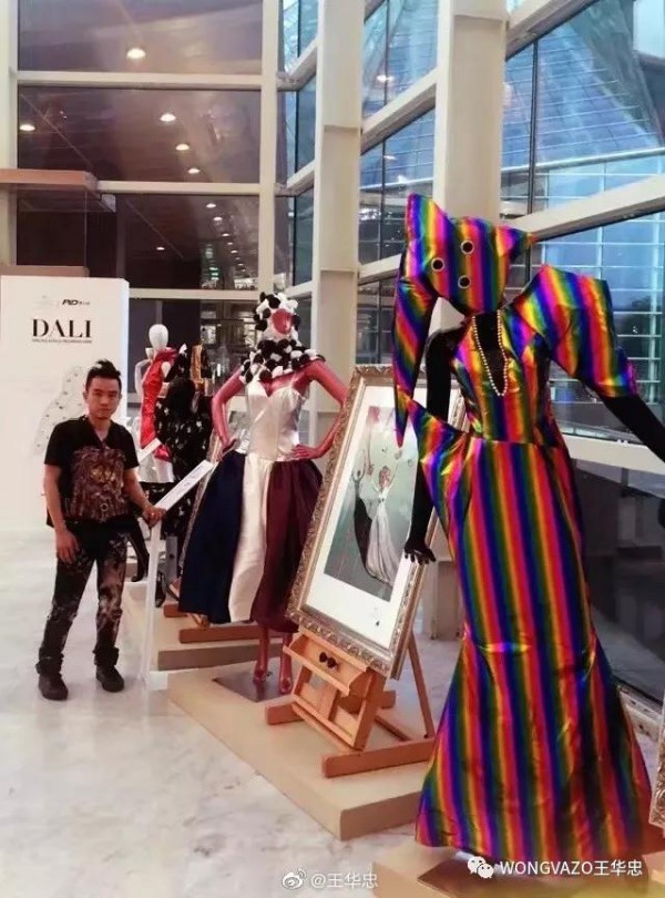 ​深圳晚报专访:深圳十佳时装设计师王华忠WONGVAZO