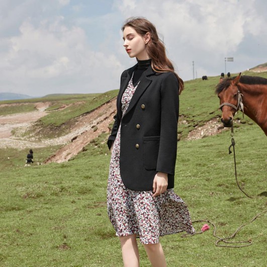 引爆服装市场 戈蔓婷时尚女装成为行业佼佼者