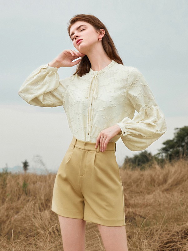 秋季优雅穿搭 你的优雅蓝色倾情演绎