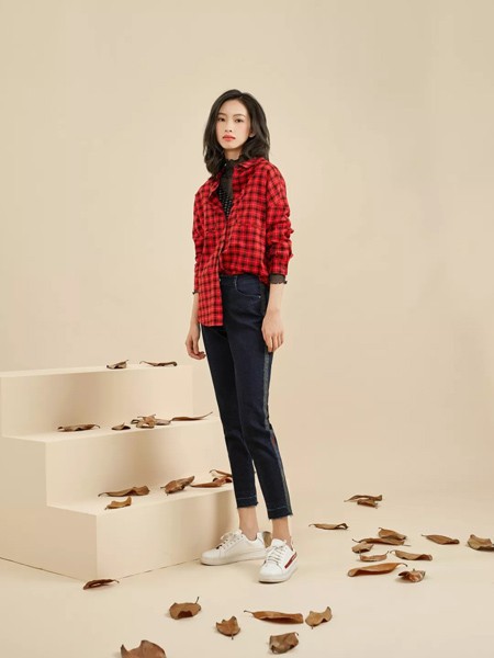 这件衬衫更适合温柔的秋天穿!