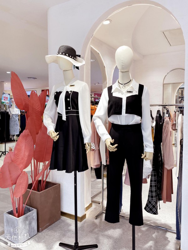 女装三巨头:样儿女装,爱依服,麦寻 实力品牌保障至臻品质