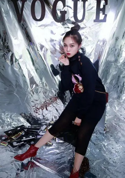 欧点OU.2020秋装上新 时尚俏丽佳人奈何天