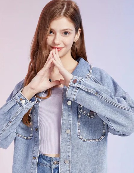 戈蔓婷复古百搭牛仔 一扫秋日萧瑟沉闷