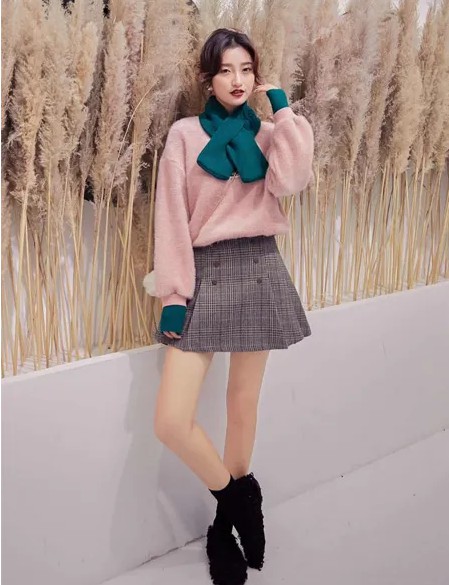 秋冬软糯卫衣穿搭 让你甜腻又温暖