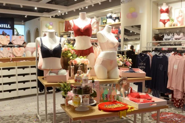 熳洁儿六店同庆新张 新店开不停