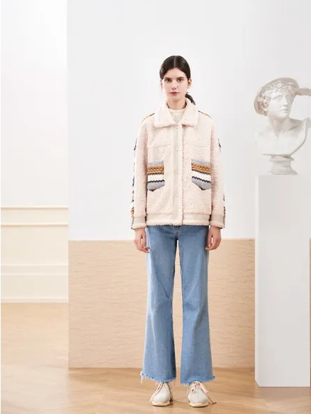 印刻心中的时尚 你即永恒秋冬新品外套 让美永存!