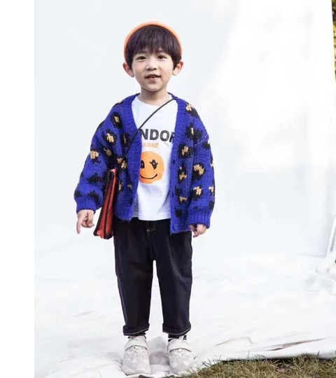 春天百变的气温 需要这几款外套来温暖!